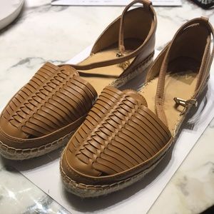 Dolce Vita beige sandals!